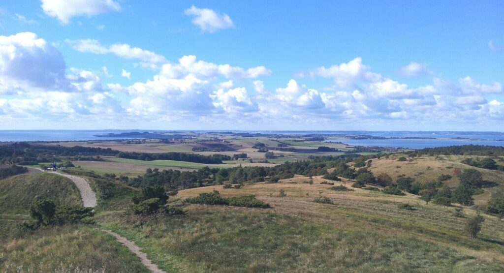 Oplev Djursland skønne natur på ferie i luksus poolsommerhus - sommerhusudlejning på Djursland